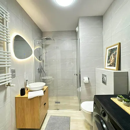 Aura Sky With Balkon & Parking Apartman